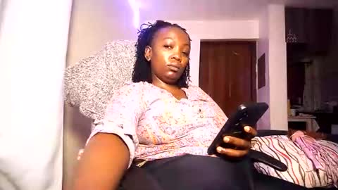 lulu_sparks1 online show from June 8, 5:19 am