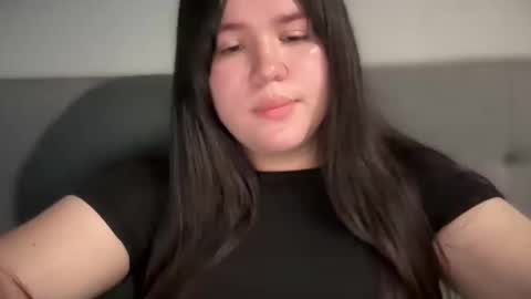 luluhotty online show from December 25, 6:41 am