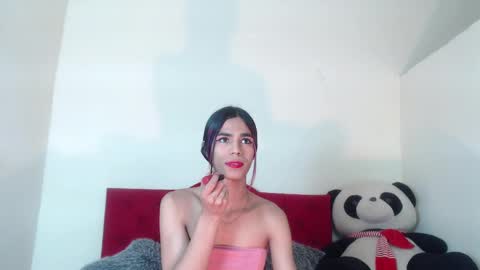 LULU online show from February 17, 3:11 pm