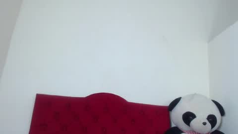 LULU online show from February 7, 9:37 pm