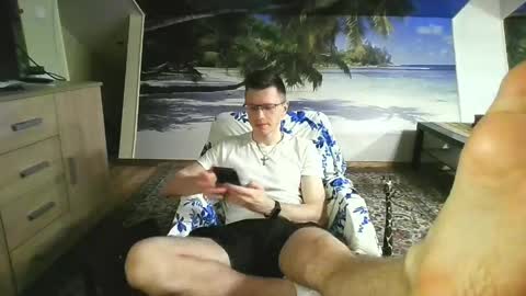 Andrew independent model 2000-0000 CET daily online show from May 15, 9:33 pm