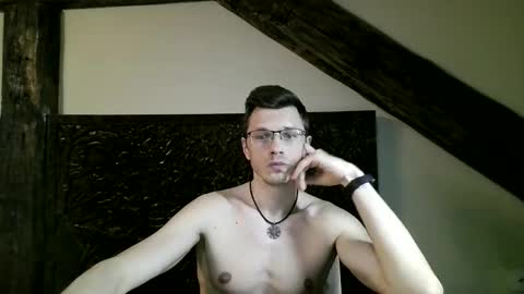 Andrew independent model 2000-0000 CET daily online show from April 14, 7:17 pm