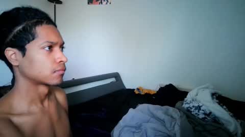 luminous online show from December 8, 8:15 pm