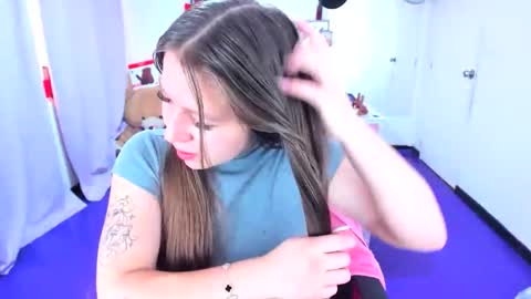 luna_analya online show from March 26, 4:34 pm