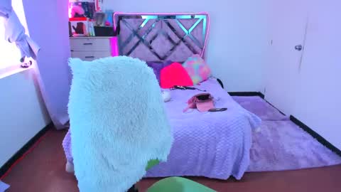 luna_analya online show from October 27, 1:22 pm