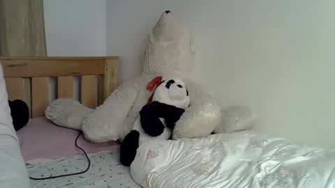 maskedmalkia online show from April 2, 10:16 pm