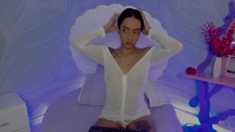 luna_hot_ass online show from November 8, 8:34 pm