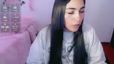 Snapshot of luna_lgomez chatting on March 2, 10:03 am luna online show from March 2, 10:03 am