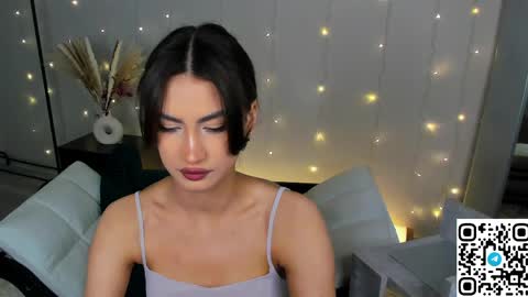 luna_mee online show from April 20, 12:24 am