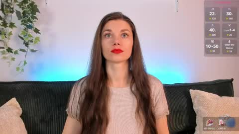 luna_smille online show from May 18, 7:14 am