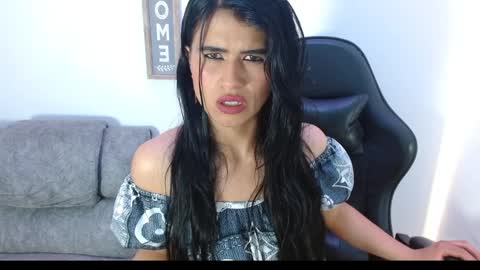 luna_starr69 online show from September 27, 9:34 pm