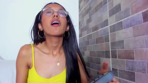 luna_valen online show from December 13, 7:53 pm