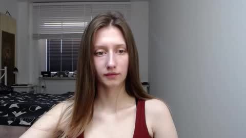 L U N A  online show from February 3, 6:40 am