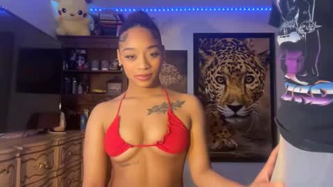 lunaa_11 online show from February 16, 6:21 am