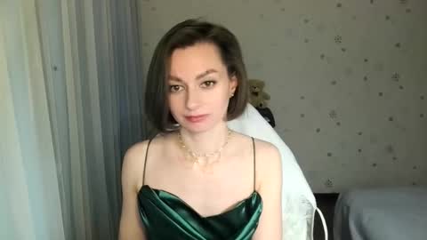 lunaa_bluee online show from February 12, 2:37 am