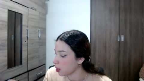 lunaa_sub online show from June 16, 8:02 pm
