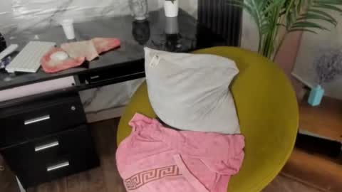 Luna  online show from January 11, 4:48 am