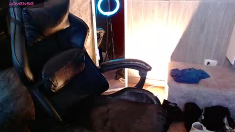 Luna  online show from December 22, 5:10 pm