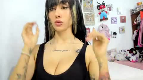 lunacristal_moon online show from June 30, 11:09 am