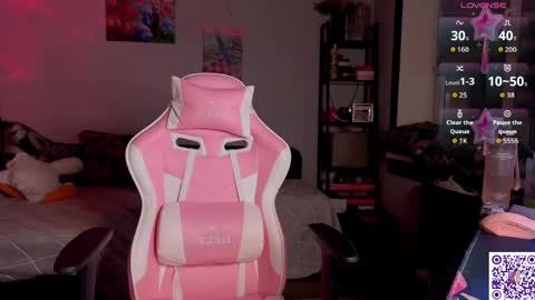 Britney online show from April 10, 9:52 pm