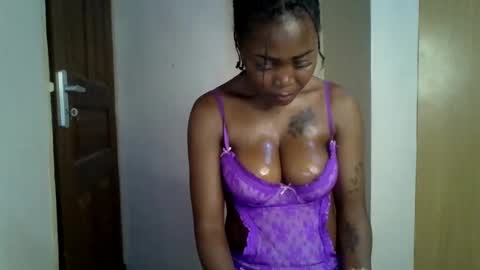 lunargoddess45 online show from February 4, 2:15 am