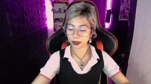 lunarichy online show from February 11, 8:34 pm