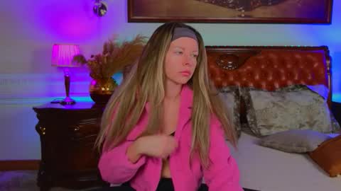 Luna Rishi online show from January 12, 6:09 am