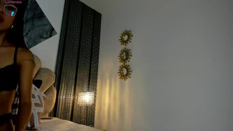 Luna   online show from April 22, 9:00 pm