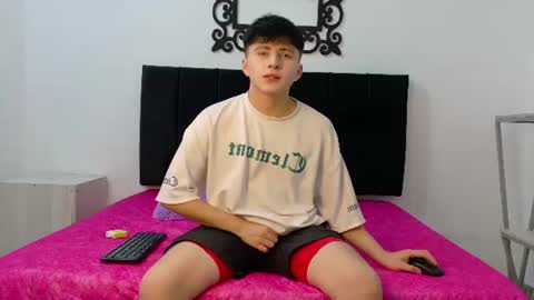 lunaydream online show from July 7, 11:58 am