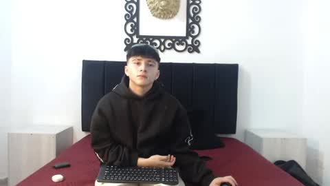 lunaydream online show from May 22, 11:28 am