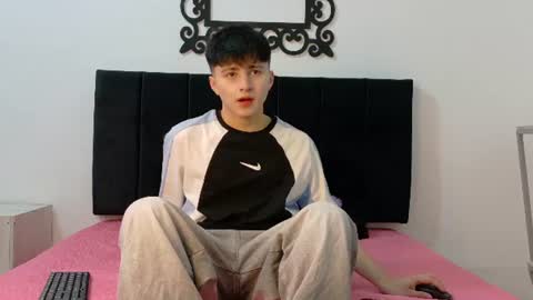 lunaydream online show from July 6, 11:40 am