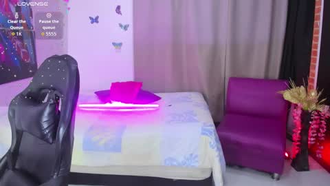 LunoxLili online show from March 4, 3:25 am