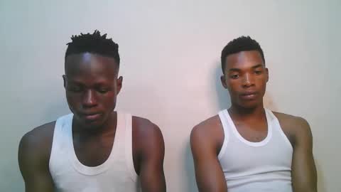 luoislove online show from February 7, 6:44 pm