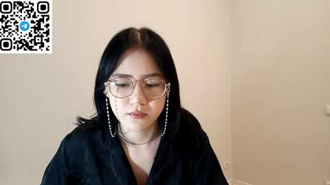 Roxie online show from April 24, 1:24 pm