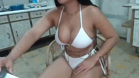 lupita online show from October 21, 10:57 pm