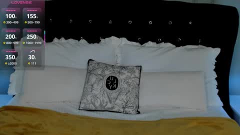 your sweet Liana online show from December 4, 12:21 am