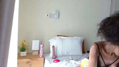 Karly    follow for next broadcast updates kisses online show from November 16, 5:31 am