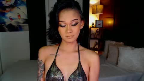 AdriannaFowks online show from December 19, 5:29 am