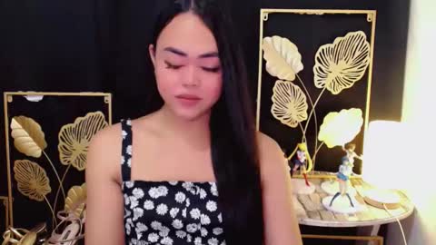 Trina online show from March 10, 1:54 am