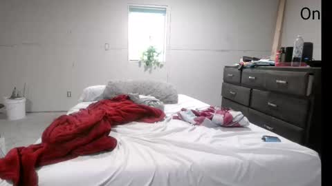  GUY ---  GIRL online show from September 11, 11:50 pm