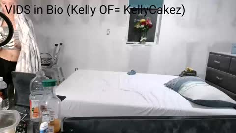  GUY ---  GIRL online show from September 19, 7:56 am