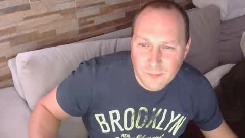 lustonfan online show from May 1, 2:38 am