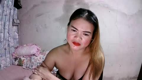 Flora Mae online show from July 22, 4:09 pm