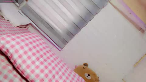 KEISHA  -  DONT FORGET TO FOLLOW ME AND GIVE ME THUMBS UP 3 online show from September 14, 9:11 am