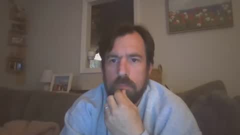 Luv2likslit online show from March 31, 7:09 am