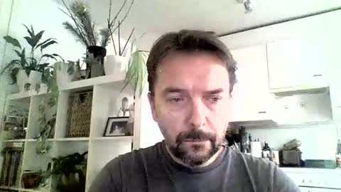 Snapshot of luvly chatting on January 14, 8:20 am Luvly online show from January 14, 8:20 am