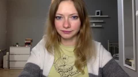 Millie online show from December 1, 9:57 pm