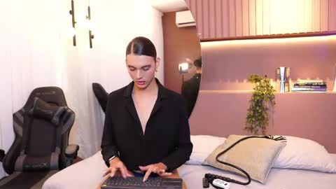 Luxa  online show from March 20, 1:16 pm