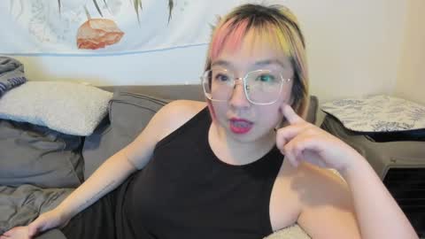 LuxGray online show from December 18, 2:32 am