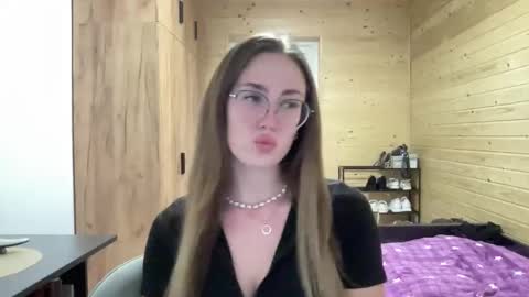 Katie online show from May 25, 8:37 pm